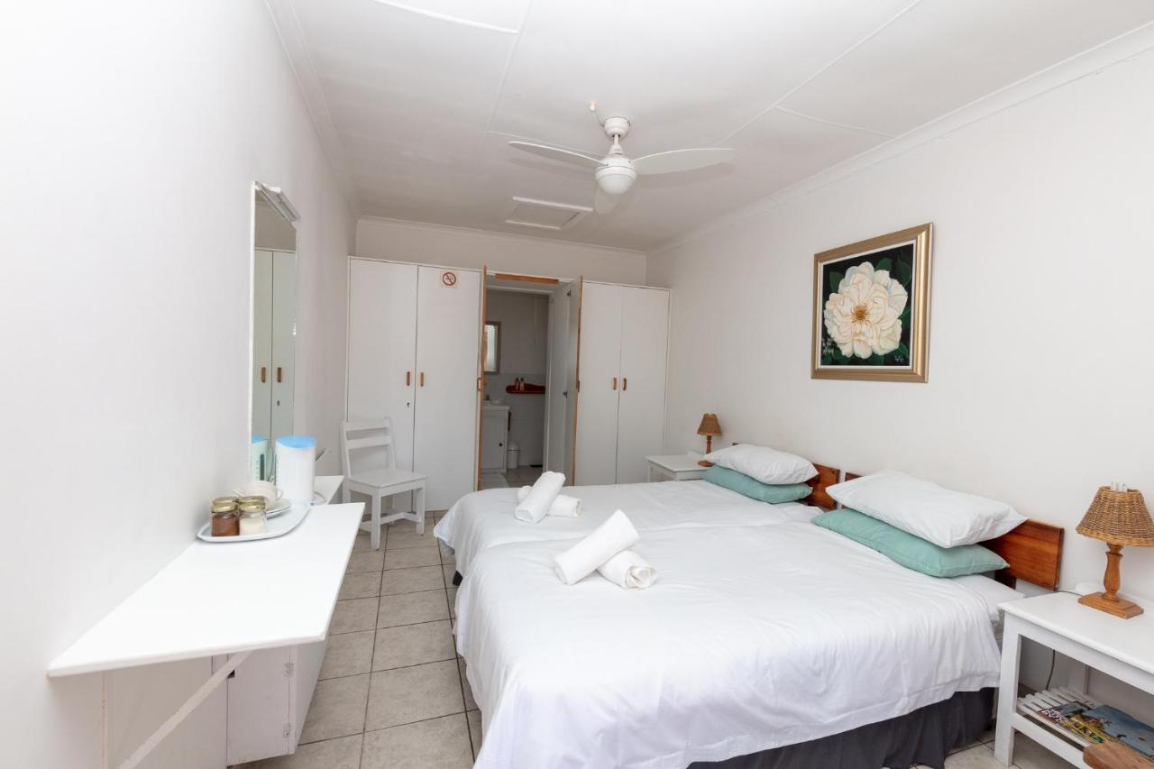 Nothando Backpackers Lodge Plettenberg Bay Exteriör bild