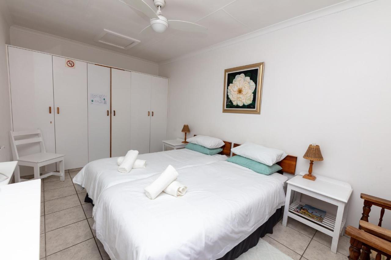 Nothando Backpackers Lodge Plettenberg Bay Exteriör bild