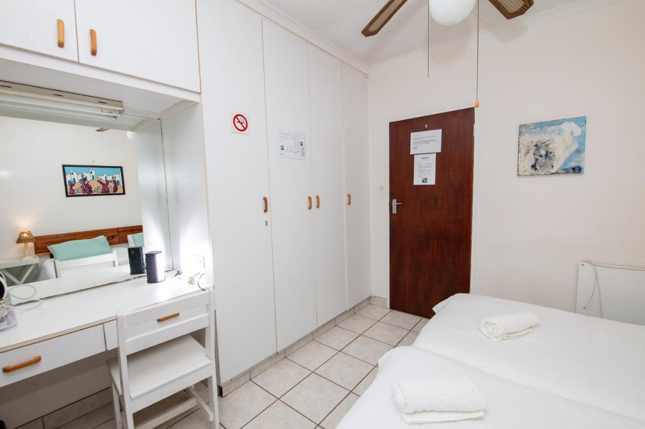Nothando Backpackers Lodge Plettenberg Bay Exteriör bild