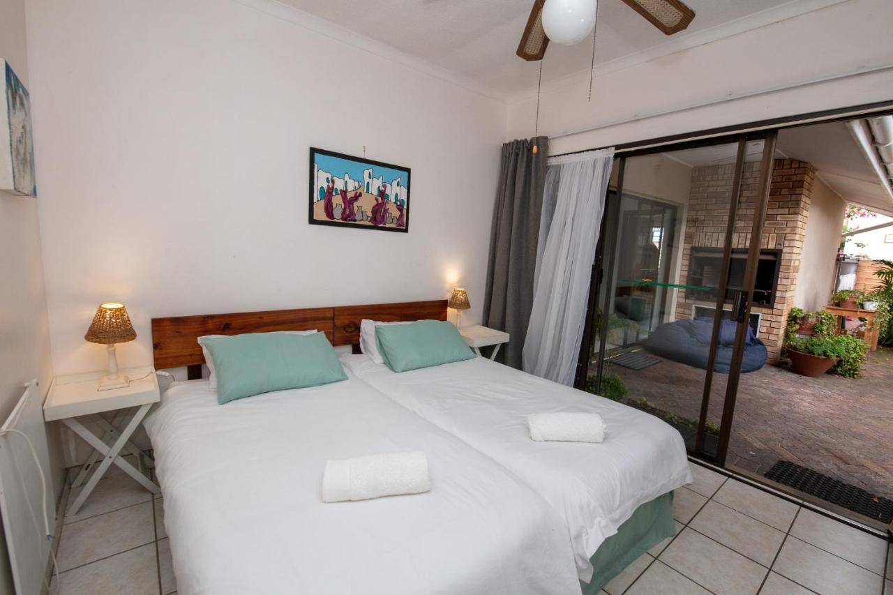Nothando Backpackers Lodge Plettenberg Bay Exteriör bild