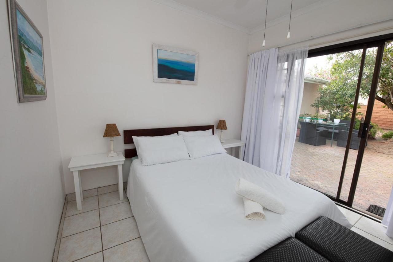 Nothando Backpackers Lodge Plettenberg Bay Exteriör bild