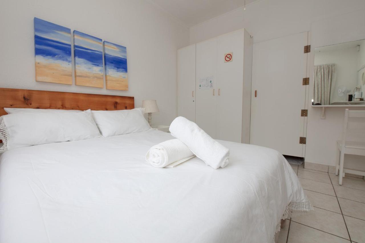 Nothando Backpackers Lodge Plettenberg Bay Exteriör bild